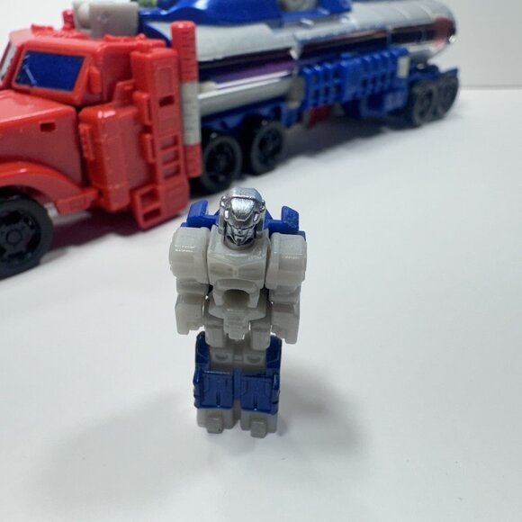 Optimus Prime Diac Incomplete Voyager Generations Titans Return Transformers - Picture 2 of 7